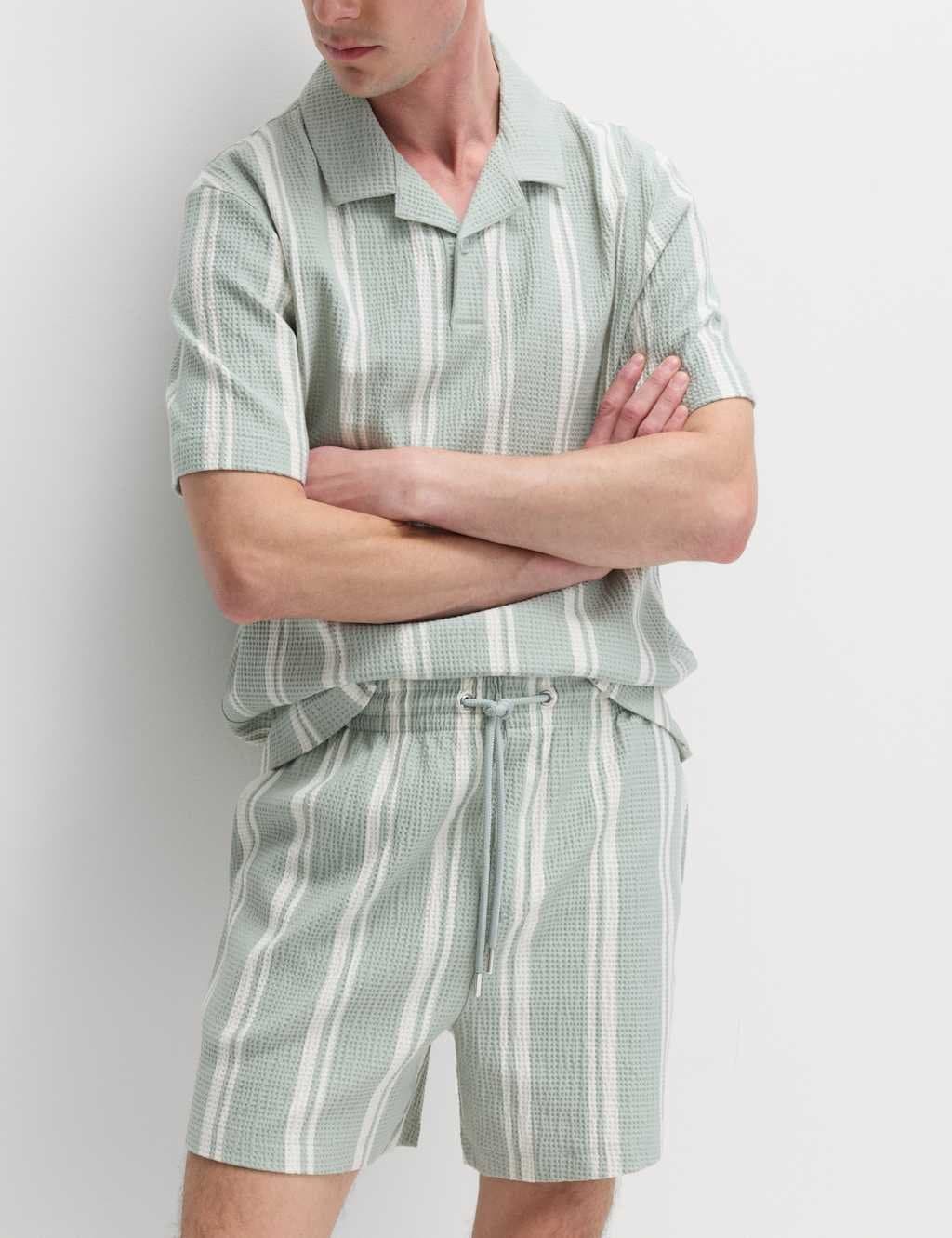 Marks & Spencer M&S Cotton Rich Seersucker Striped Shorts Pistachio