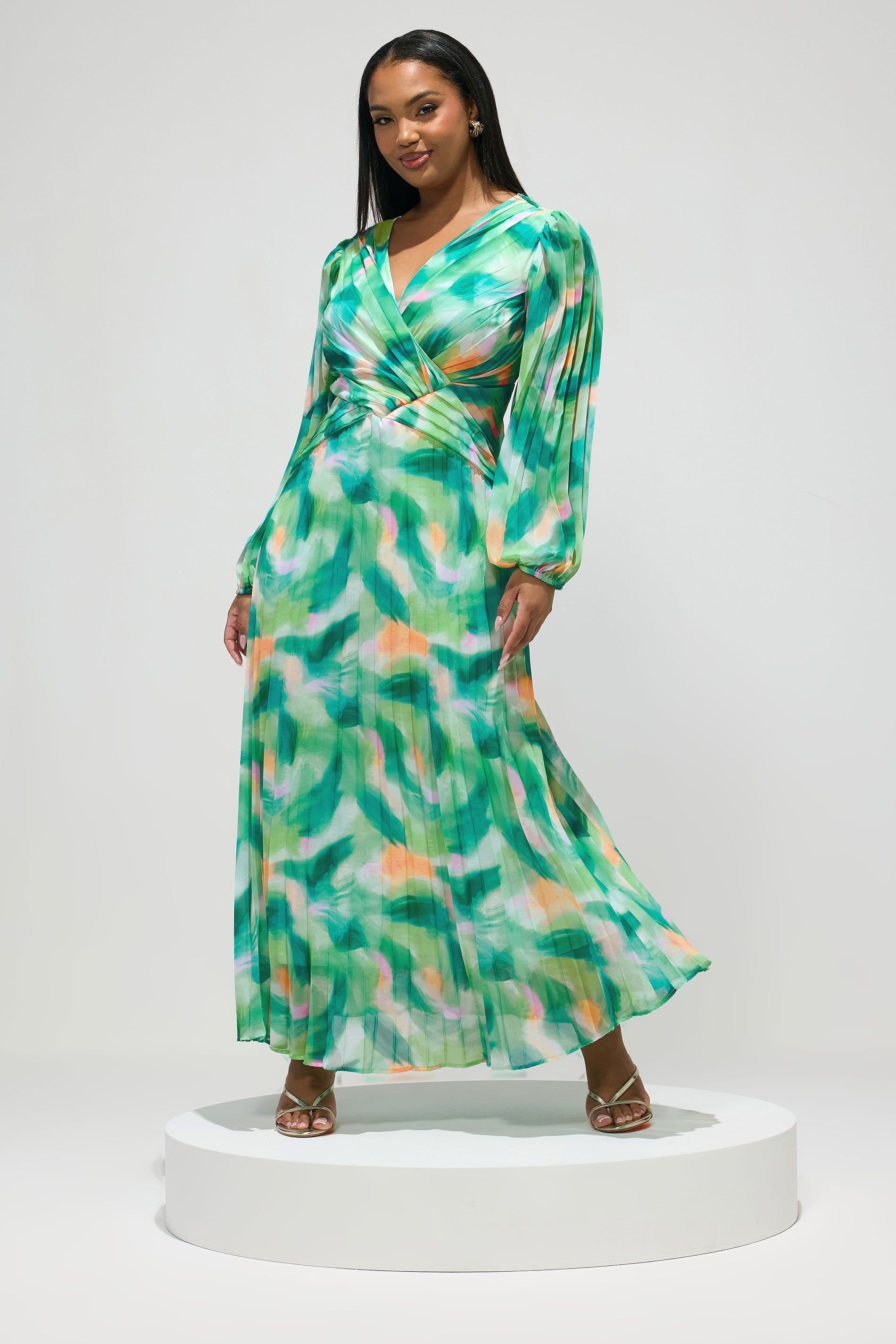 Yours Yours Women's Abstract Pleated Maxi Dress in Green - 4