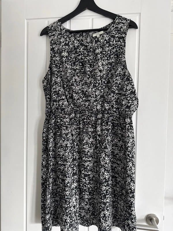 New Look New Look - Size 16