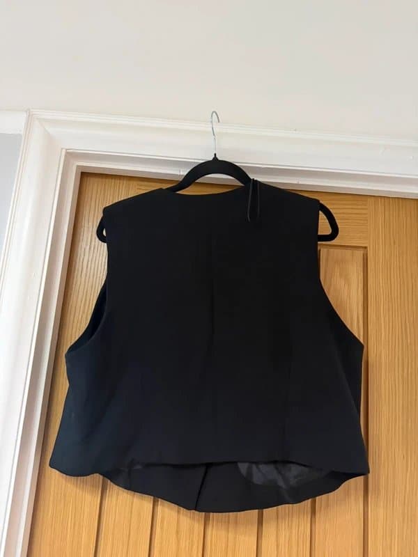 New Look Cropped waist coat