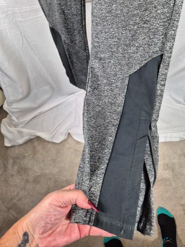 Source Unknown (783) grey track pants size xs