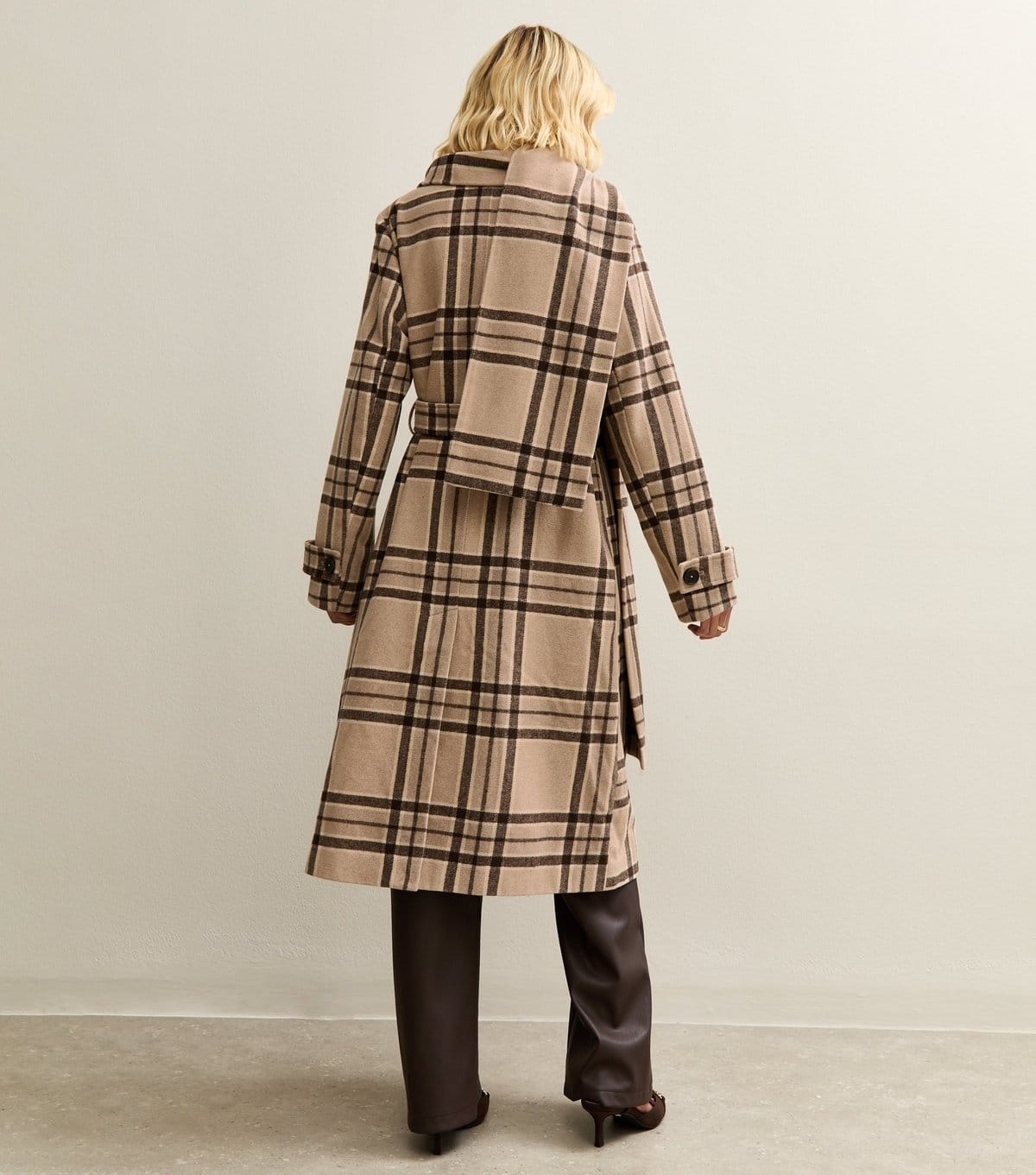 New Look Women's Beige Checked Collared Jacket and Matching Scarf New Look - 4