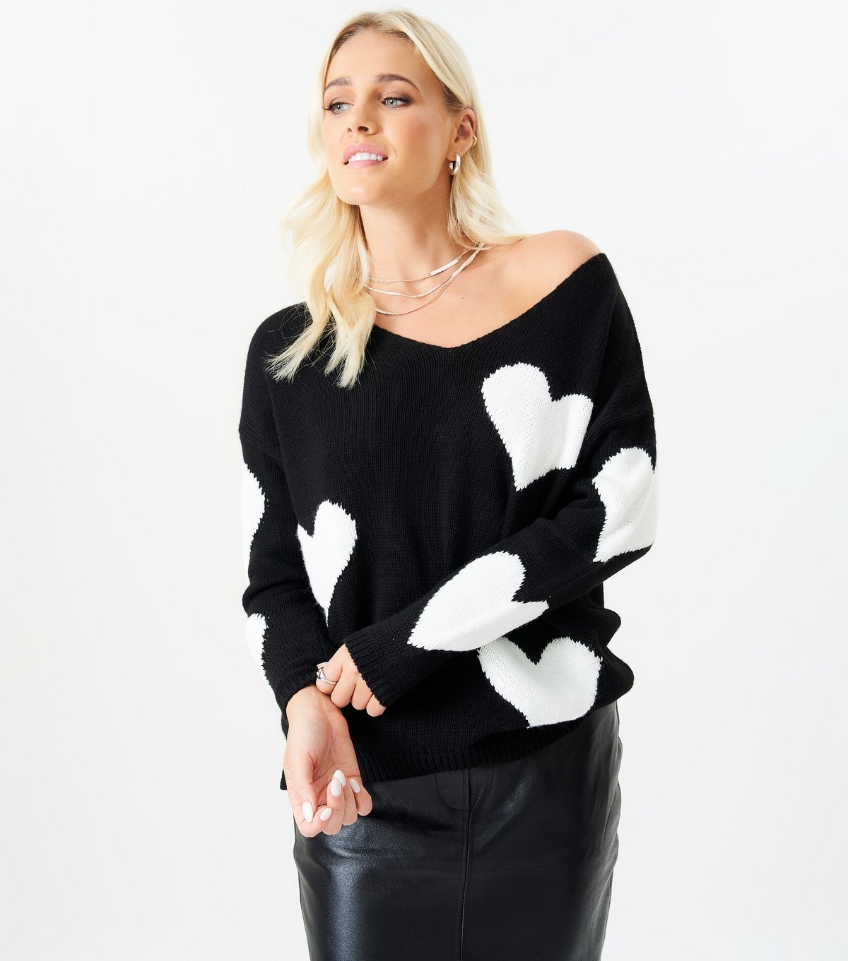 Gini London Women's Black Heart Knit Jumper Gini London New Look - 3