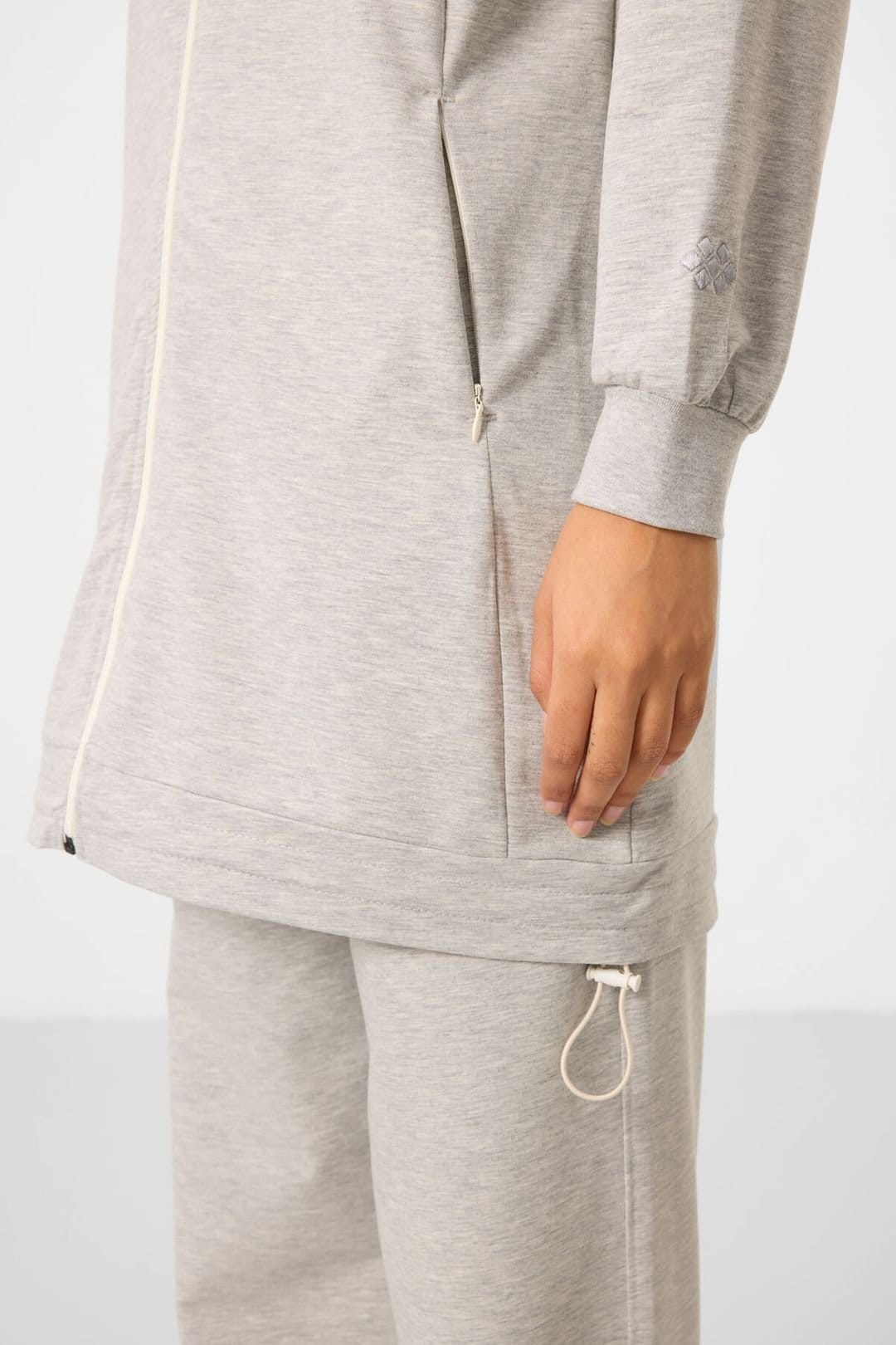 Tommy Life Tommy Life Women's Fleece Tracksuit Set in Light Grey - 4