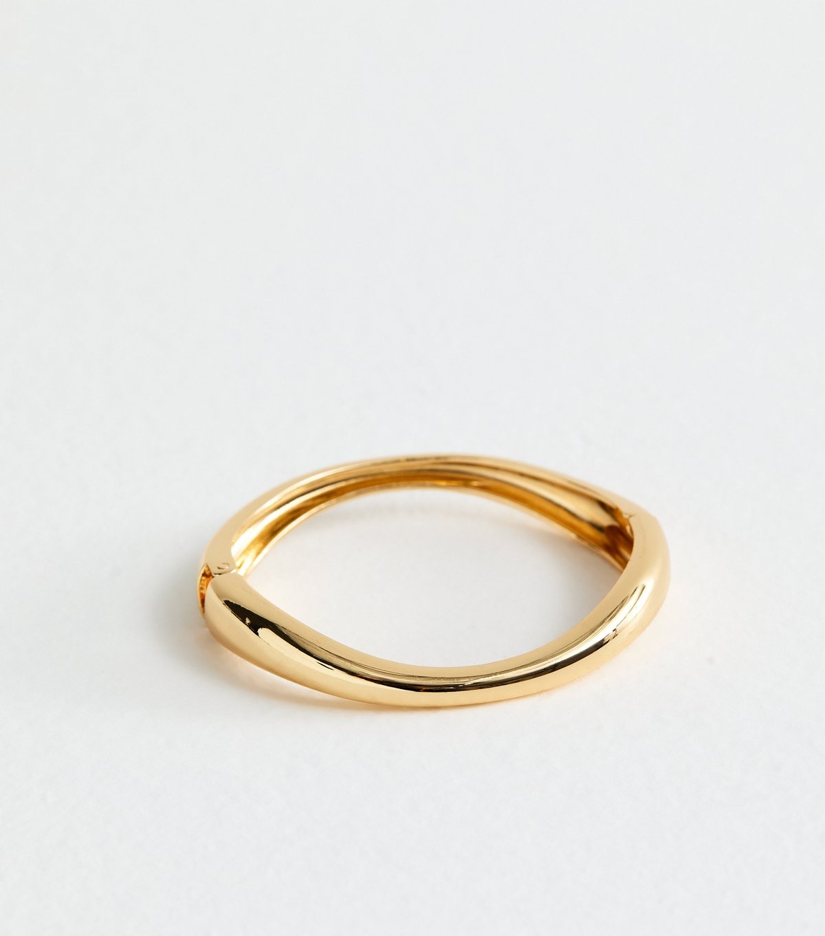 New Look 18ct Gold Plated Sleek Hinge Cuff Bracelet New Look - 4