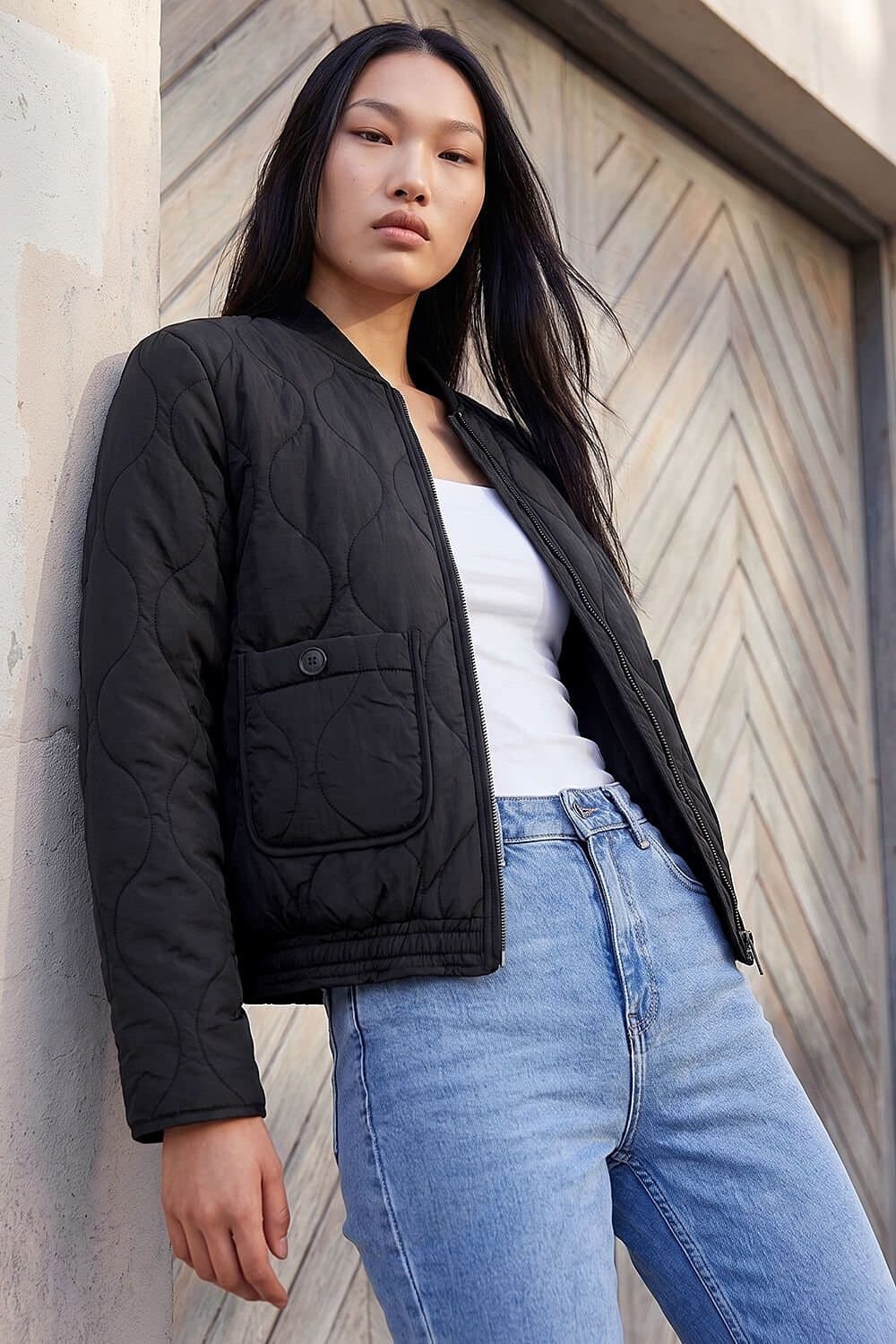 Dusk Dusk Women's Quilted Bomber Jacket in Black