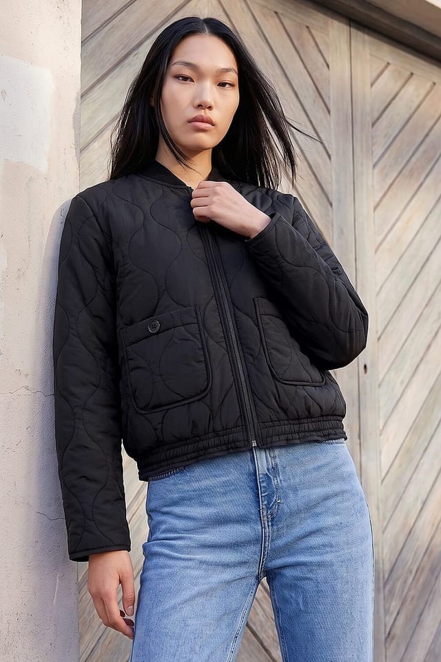 Dusk Dusk Women's Quilted Bomber Jacket in Black - 2