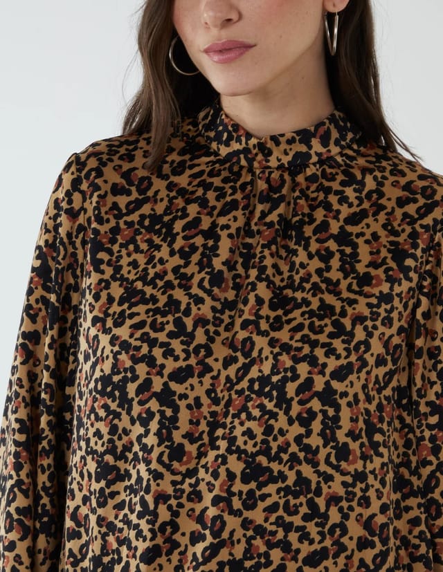 Blue Vanilla High Neck Leopard Print Satin Blouson Top - 3