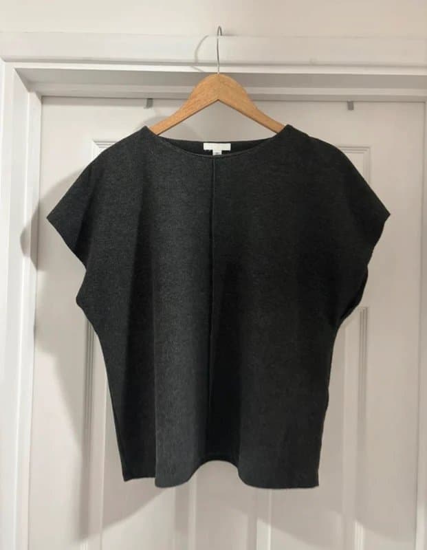 H&M Adorable Women's H&M Grey Knitted Sweater Vest Waistcoat Top size L 16-18