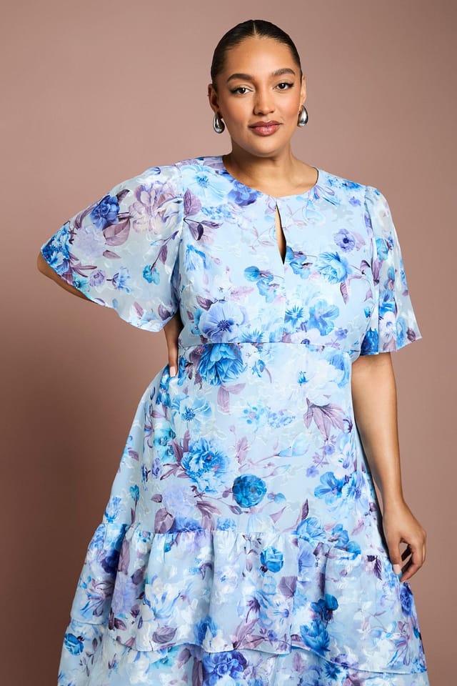 Coast Coast Women's Plus Floral Print Tiered Midi Dress in Blue - 2