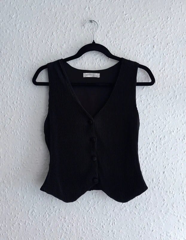 Antropologie Black Ribbed Waistcoat - Size M
