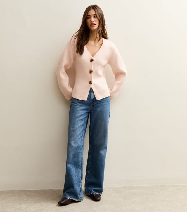 New Look Women's Light Pink V- Neck Heavyweight Knit Cardigan New Look - 2