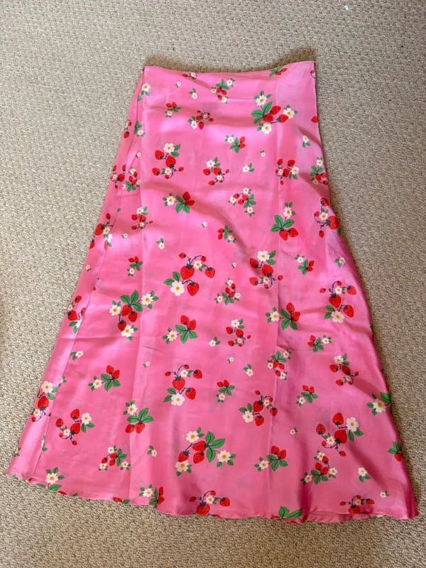New Look Strawberry Satin Skirt