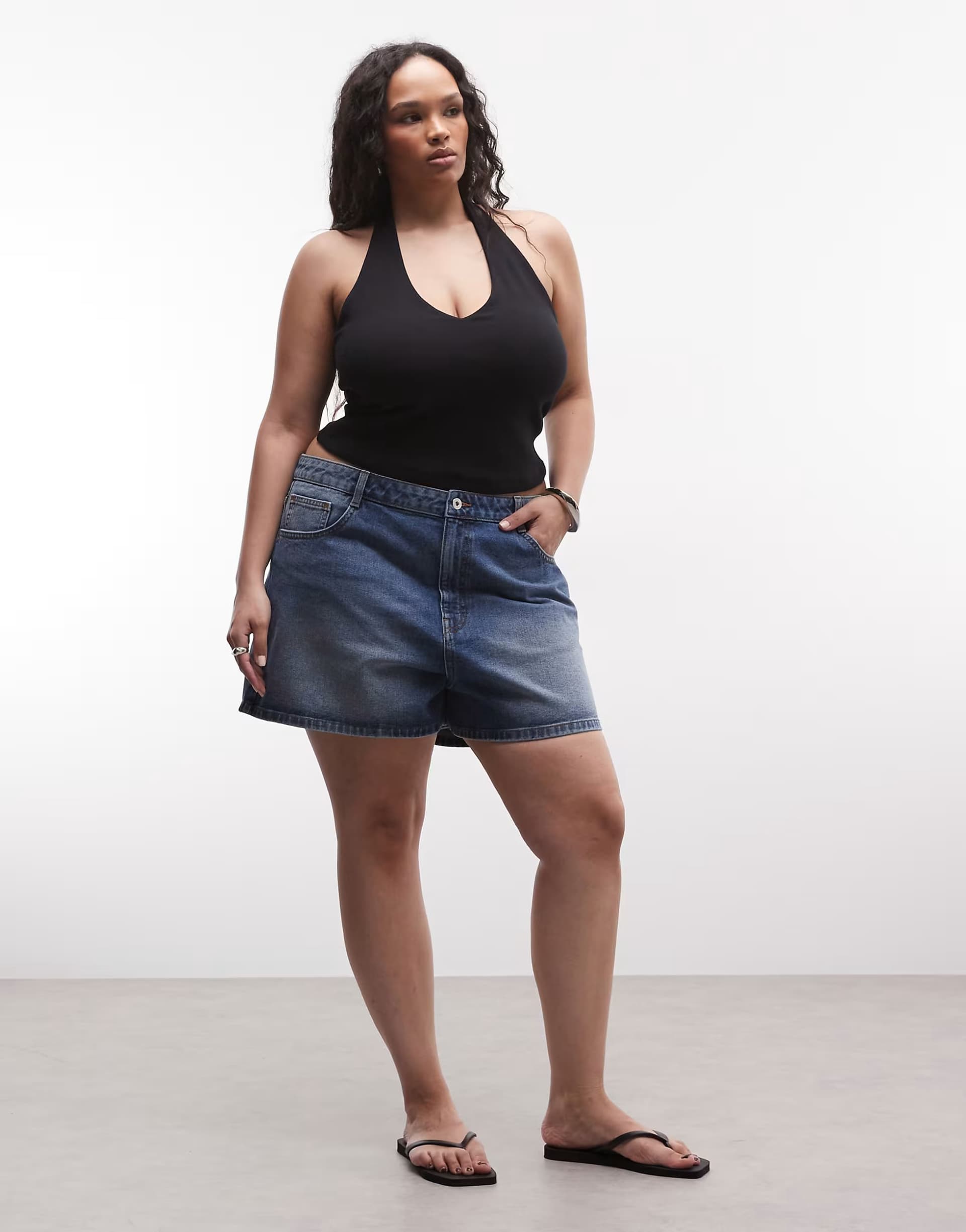 ASOS COLLUSION Plus mom short in midwash