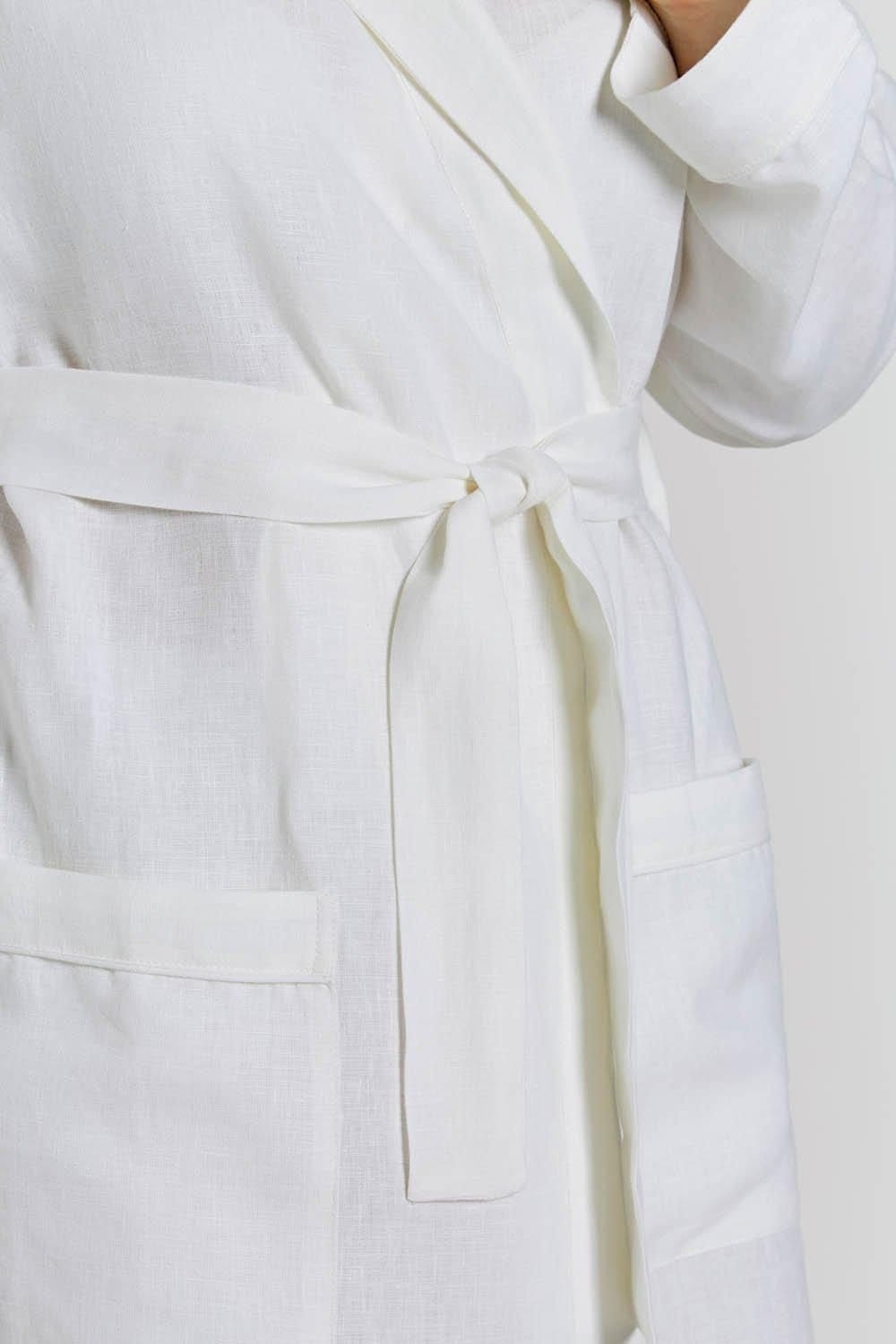 Lazy Linen Lazy Linen Women's 'Pure Washed Linen' Bathrobe in White - 4