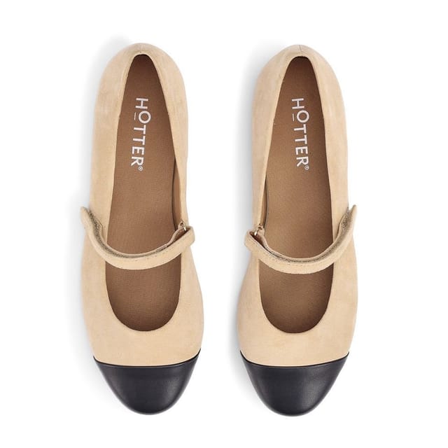 Hotter Hotter Women's 'Sigrid' Chic Mary Janes in Cream - 3