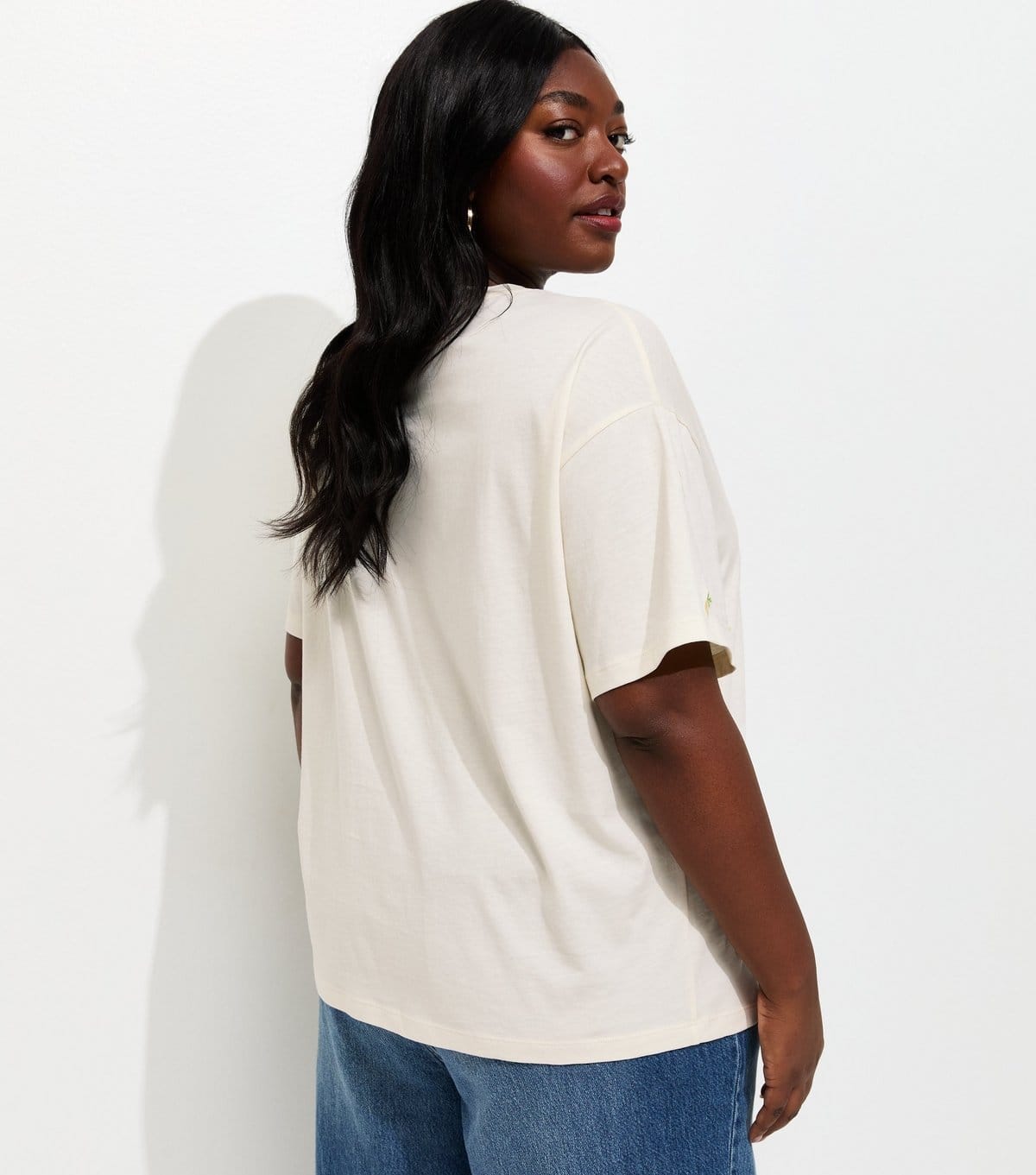 New Look Women's Plus Size Cream Lemon Embroidered Boxy T-Shirt Curves New Look - 4