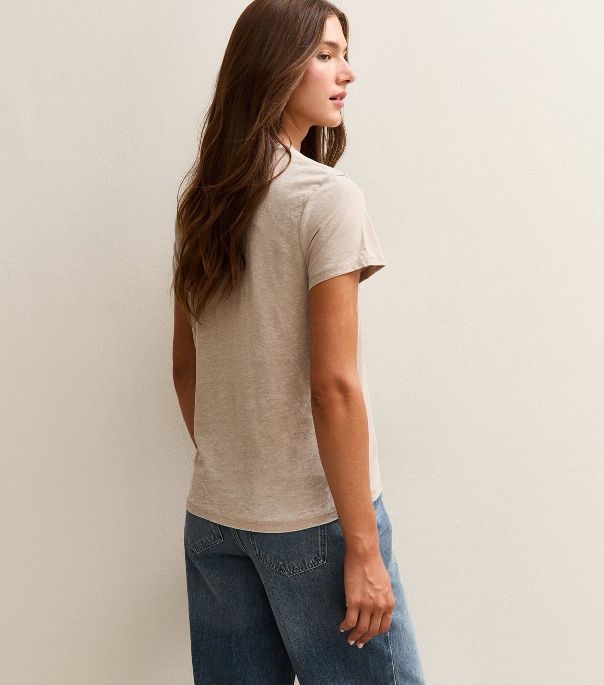 New Look Women's Off White Rock Burnout Girlfriend T-Shirt New Look - 4