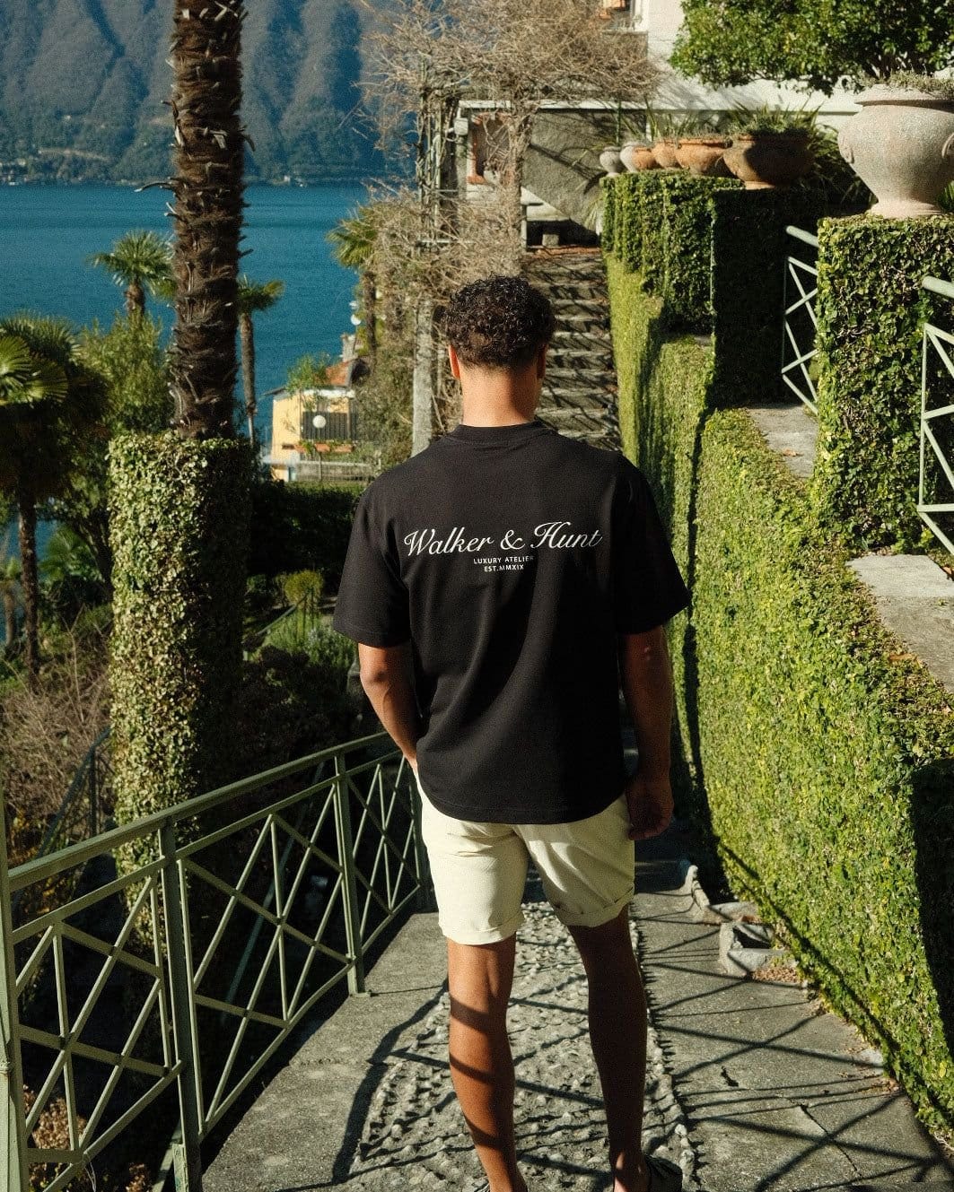 Walker & Hunt Walker & Hunt Men's Atelier' Tee in Black - 4