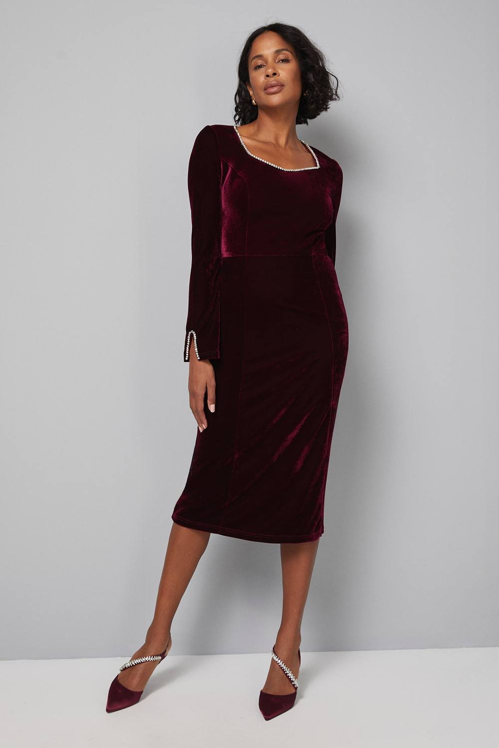 Wallis Wallis Women's Velvet Sweetheart Embellished Midi Dress in Berry - 2