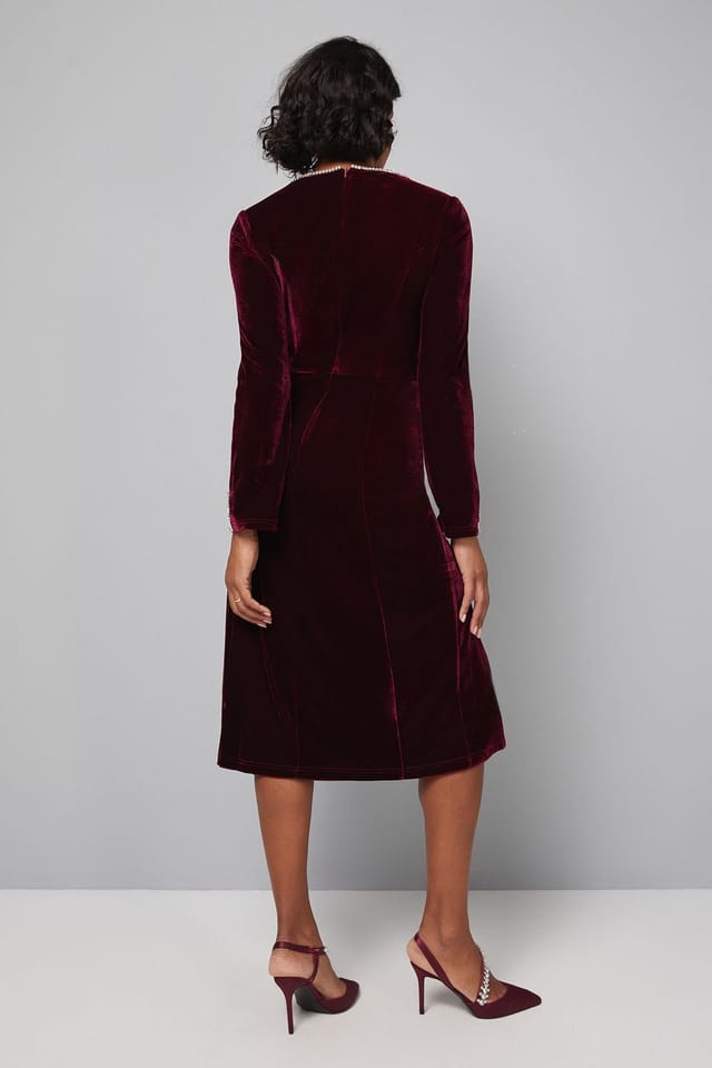 Wallis Wallis Women's Velvet Sweetheart Embellished Midi Dress in Berry - 3