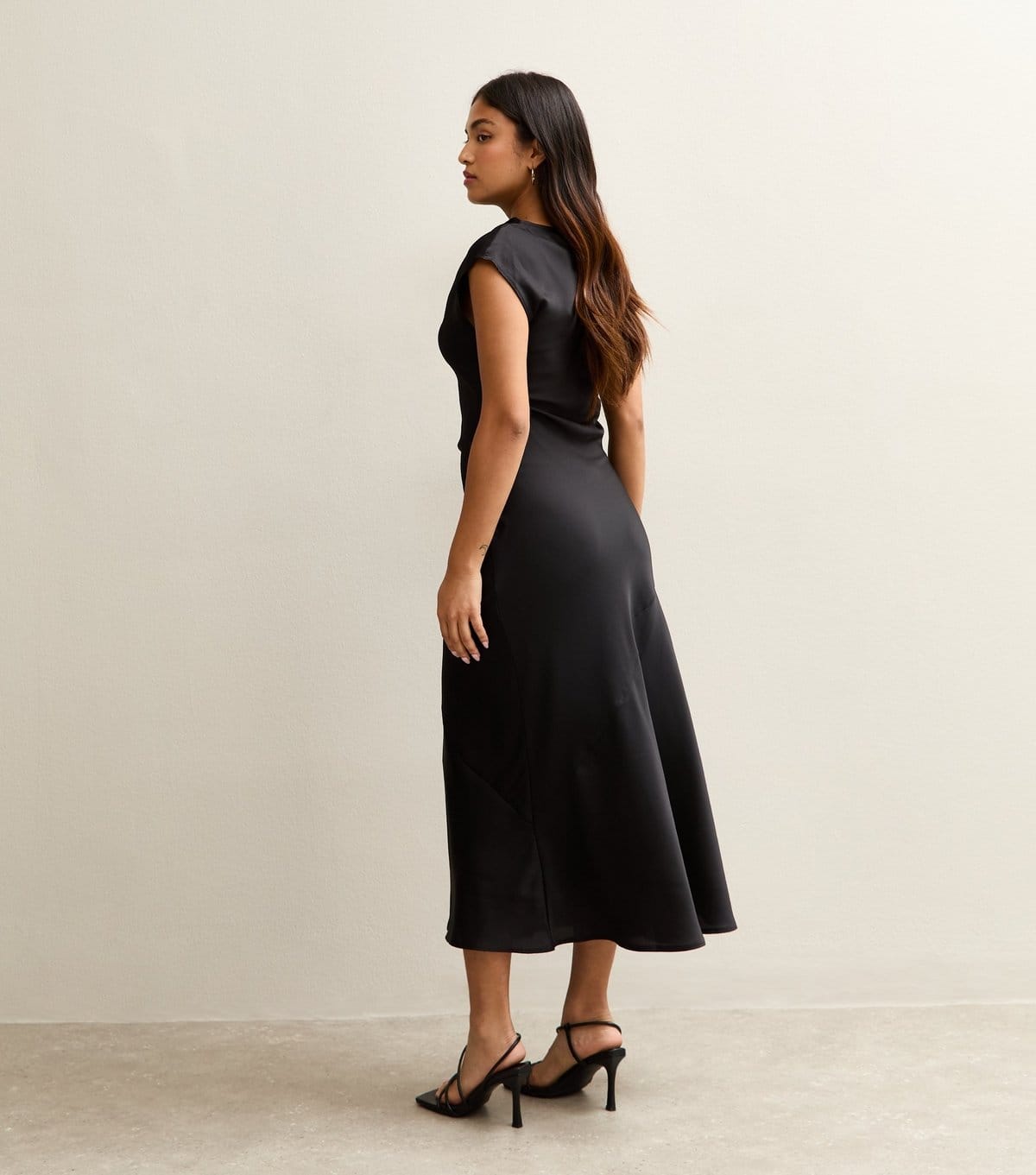 New Look Women's Petite Black Satin Cowl Neck Midi Dress New Look - 4