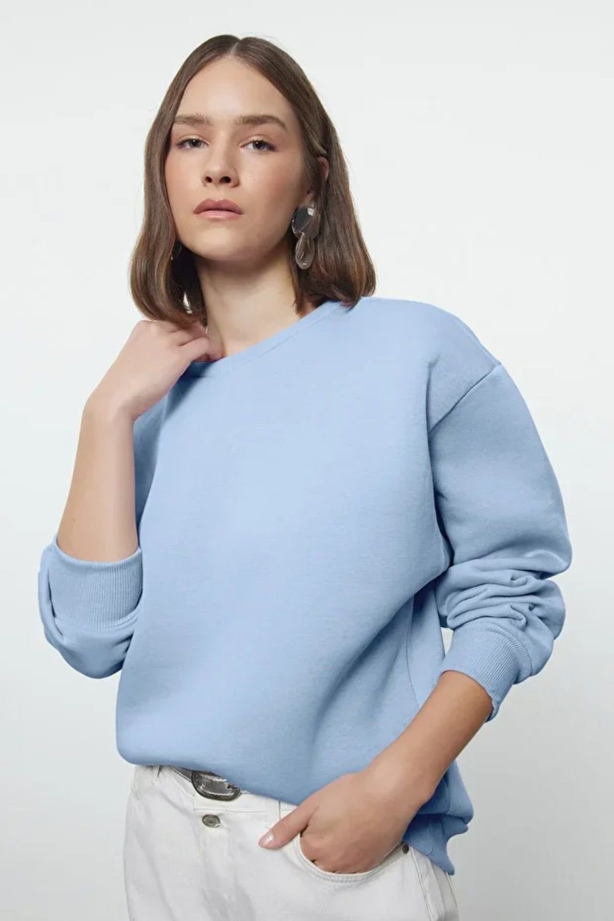 HOXTON GAL HOXTON GAL Women's Thick Fleece-Lined Regular Fit Crew Neck Sweatshirt in Blue - 2
