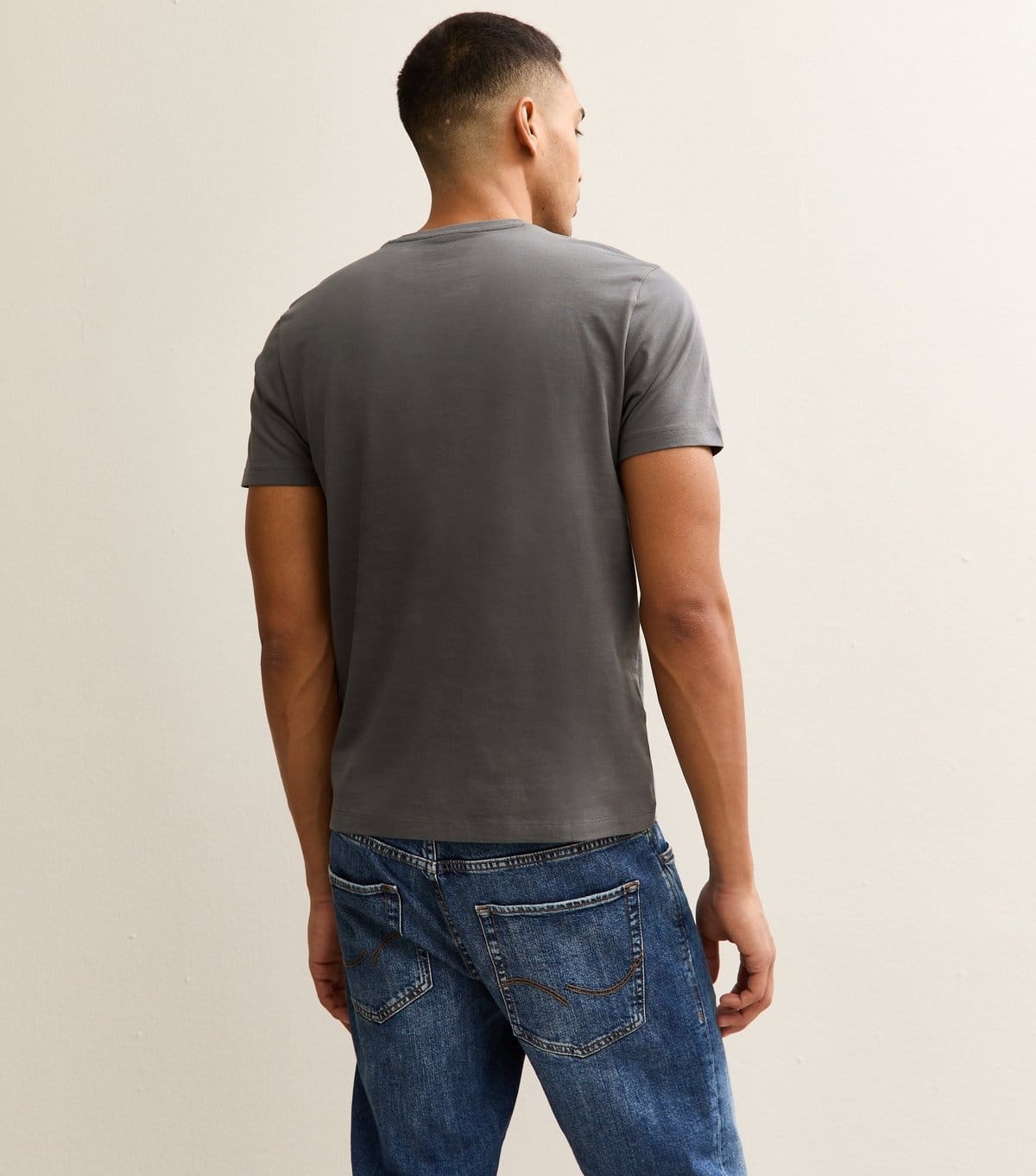 New Look Men's Mid Grey Regular Crew Neck Jersey T-Shirt New Look - 4