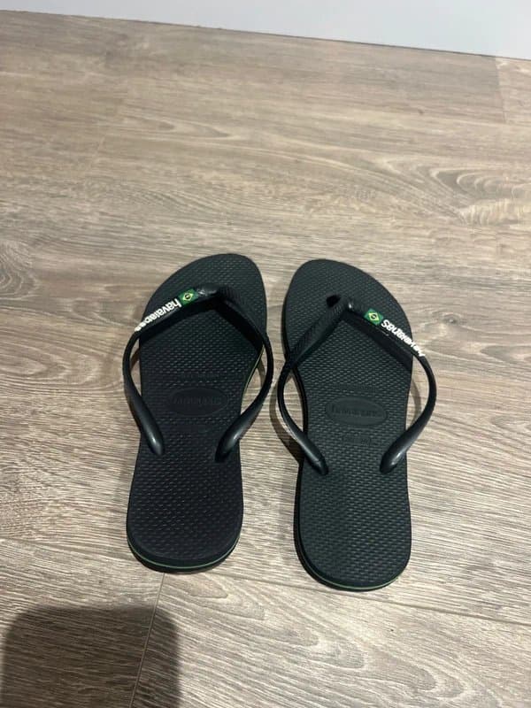Havaianas Black Unisex Havaninas size 3/4