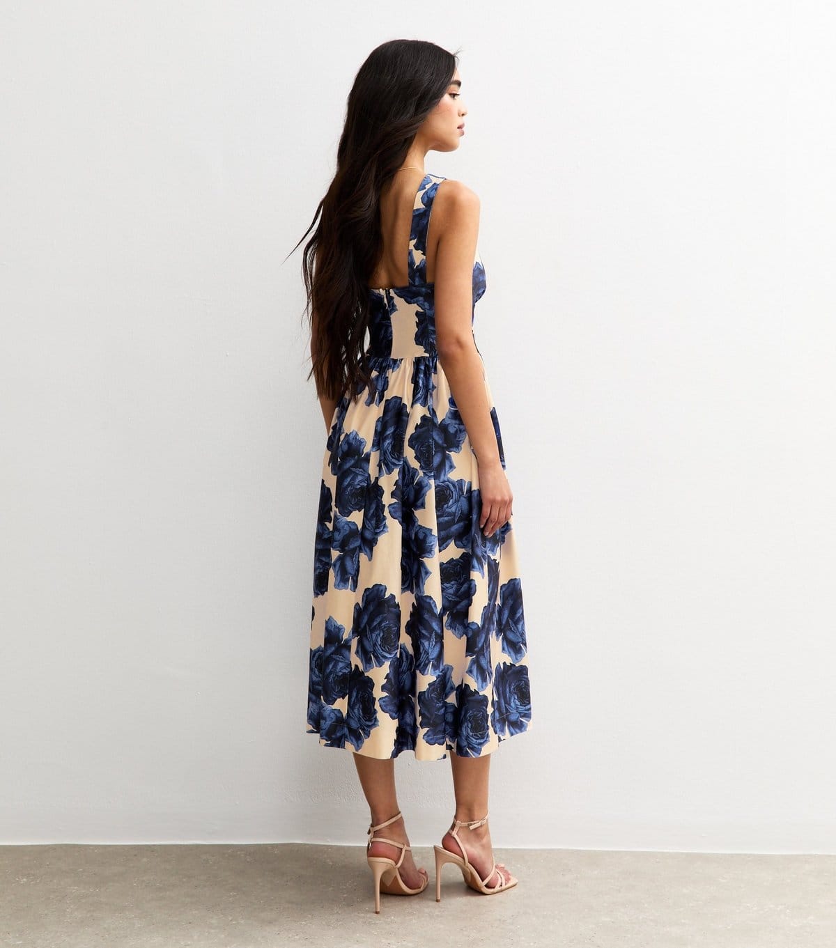 New Look Women's Blue Rose Print V-Neck Midi Dress New Look - 4