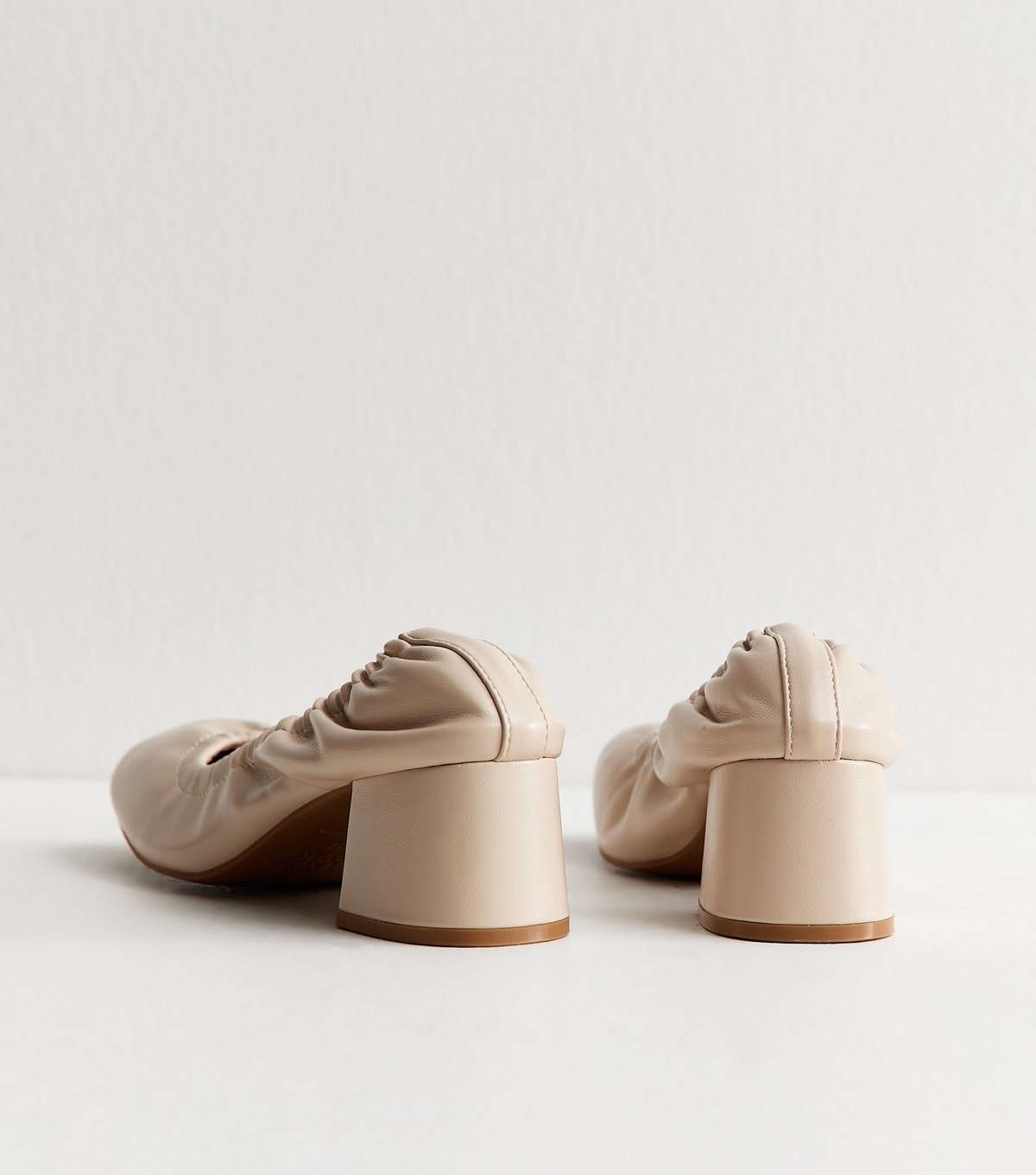 New Look Women's Off White Faux Leather Elasticated Block Heel Ballet Pumps Vegan New Look - 4