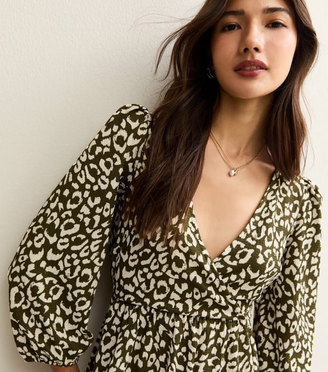 New Look Women's Green Leopard Print Smock Mini Dress New Look - 3