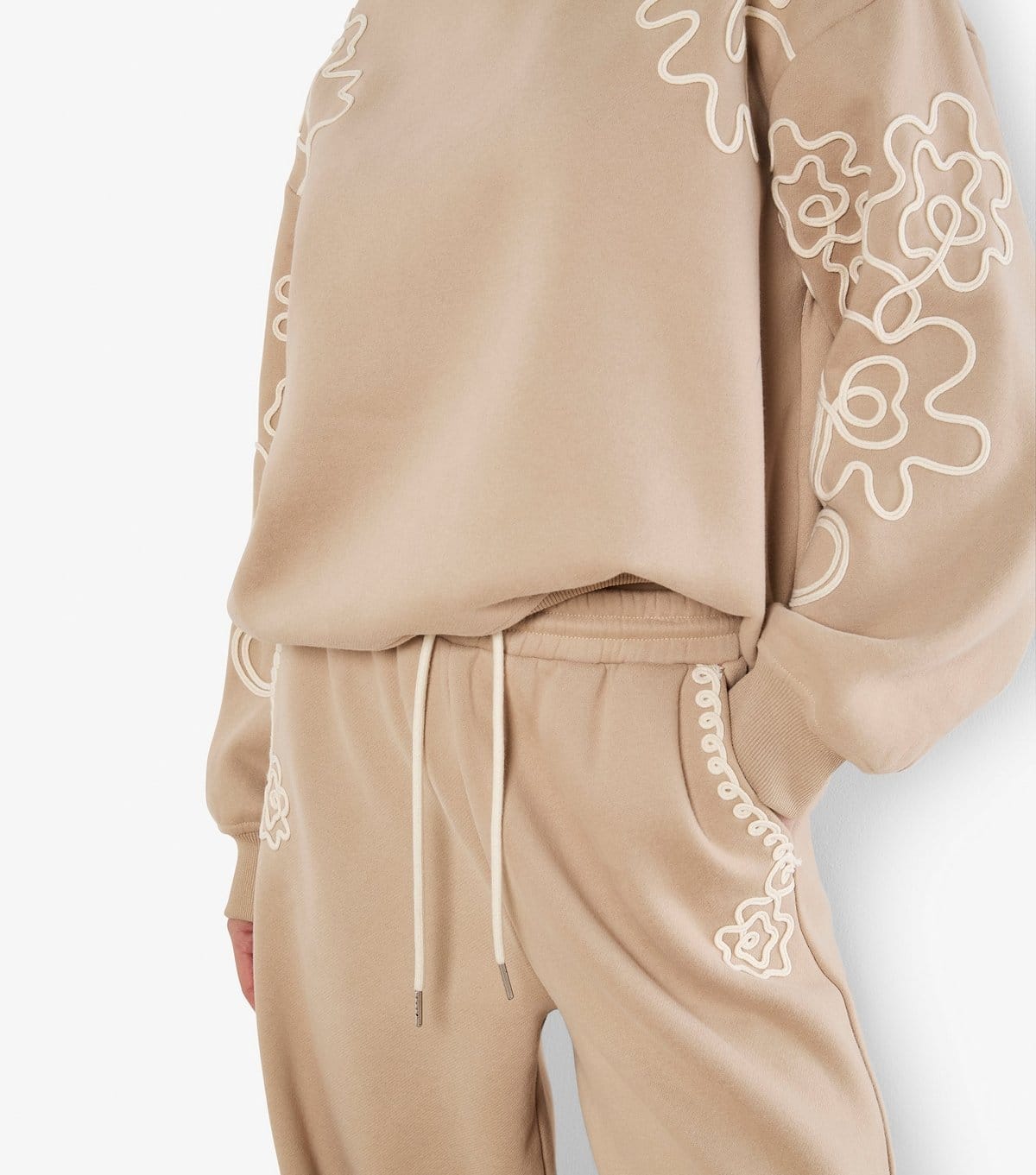 Apricot Women's Brown Floral Embroidered Trousers Apricot New Look - 4