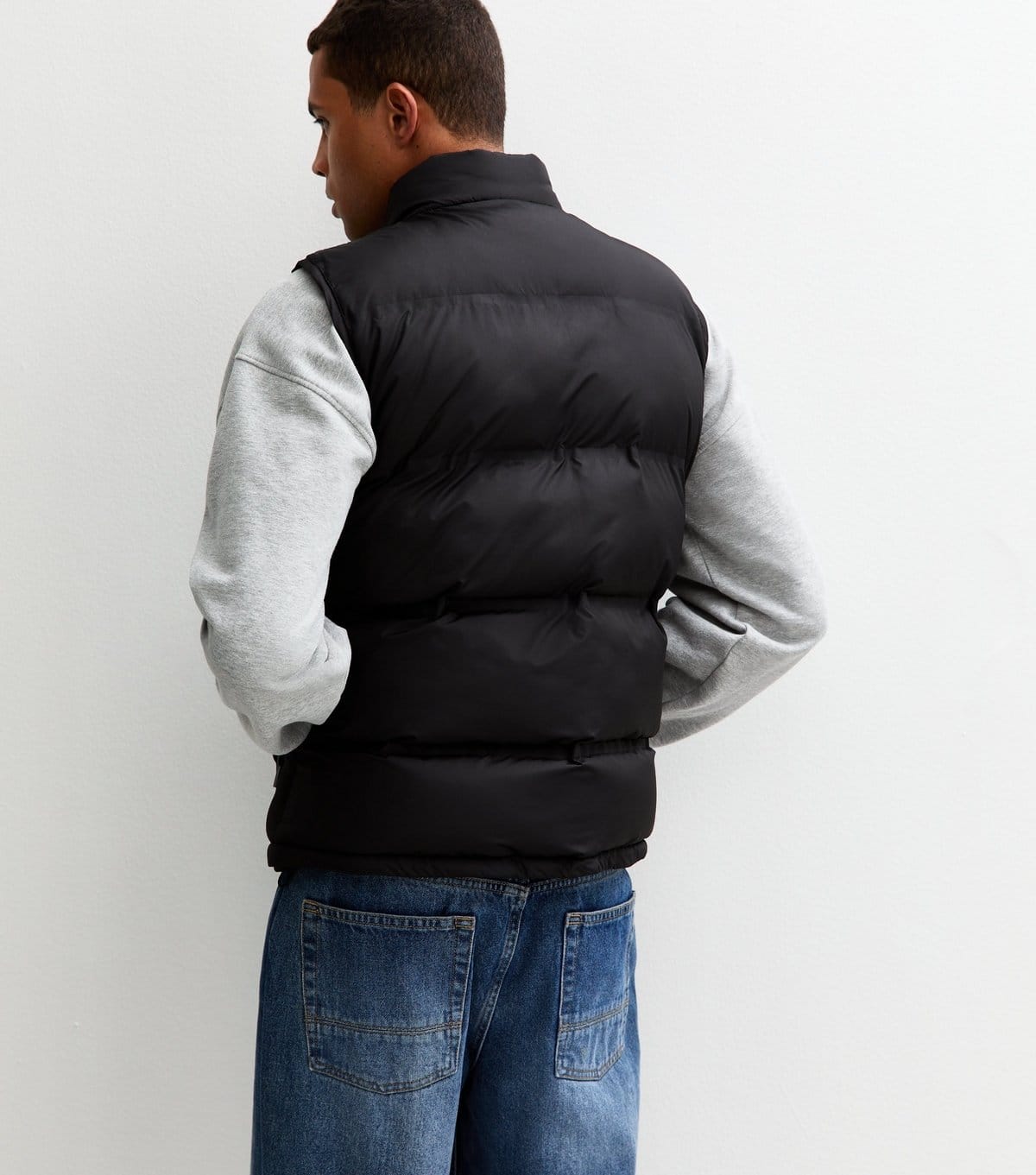 New Look Men's Black Regular Fit Sleeveless Heatseal Puffer Gilet New Look - 4