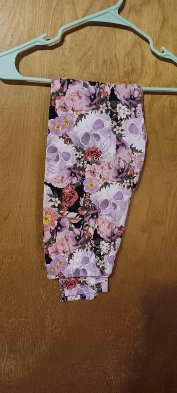 New Look Floral Skull Top with Matching Pants Set