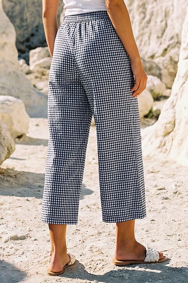Dusk Dusk Women's Gingham Print Culottes in Navy - 3