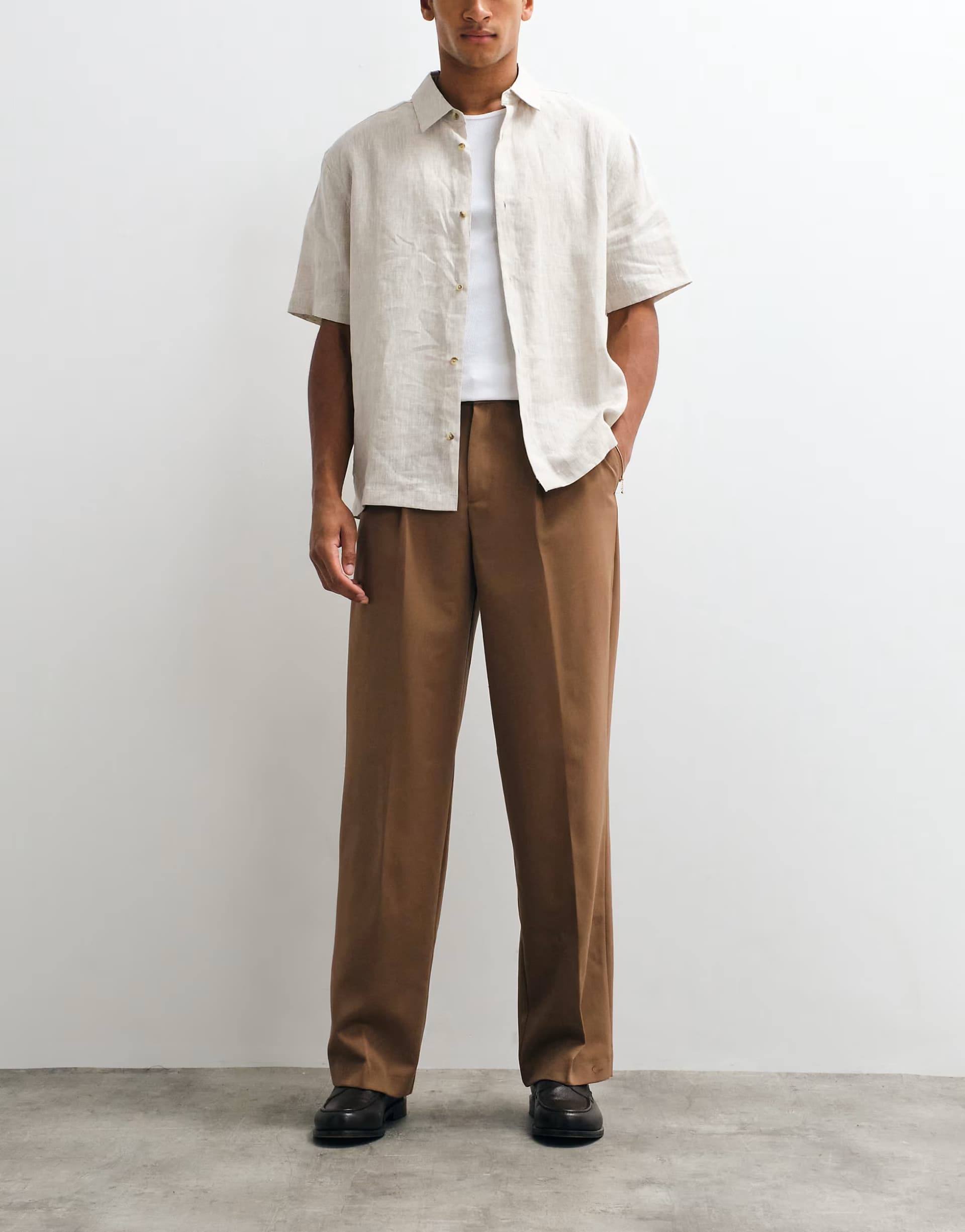 ASOS ASOS DESIGN smart pleated wide leg trousers in warm brown