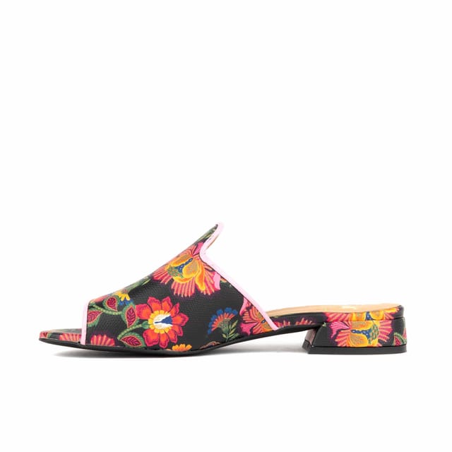 Embassy London Embassy London Women's South Beach - Black Flowers - 3