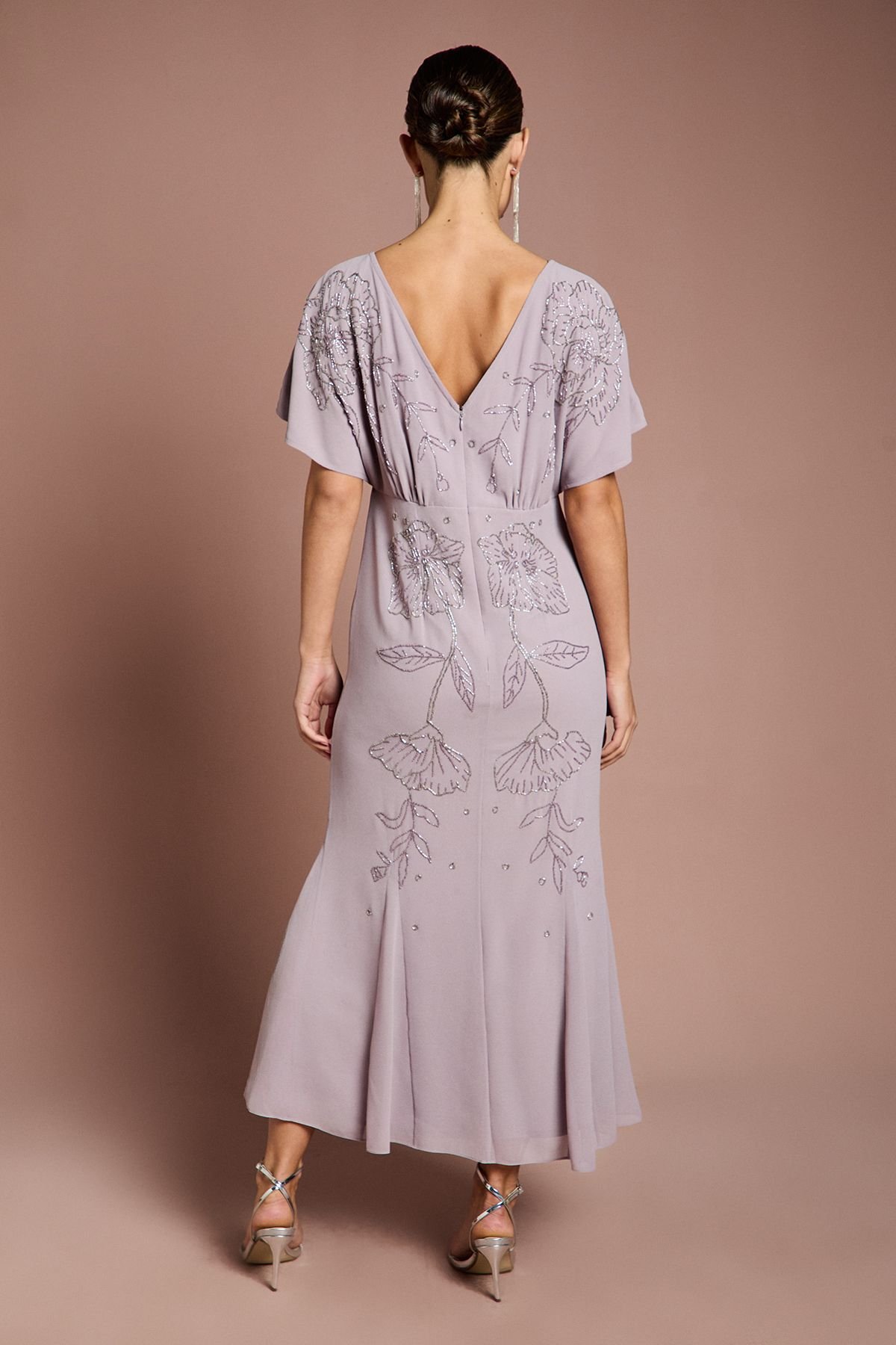 Coast Coast Women's Beaded Batwing Georgette Midi Dress in Mauve - 3