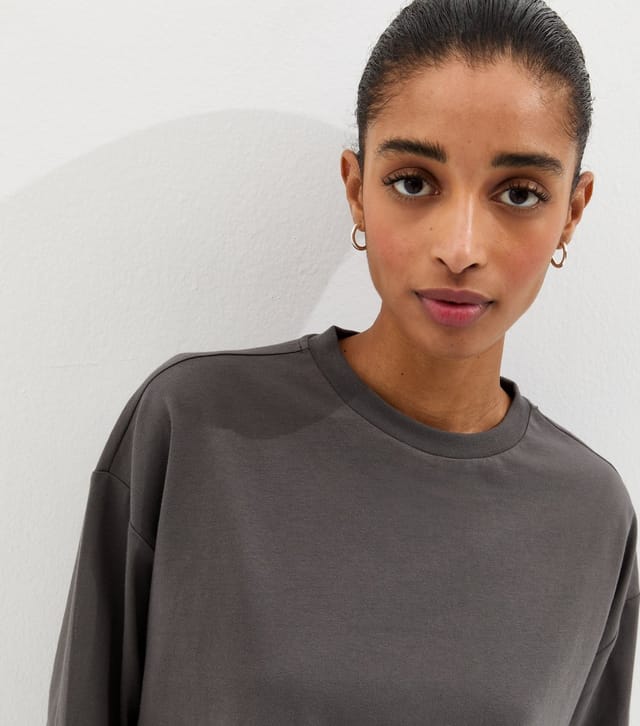 New Look Women's Dark Grey Heavyweight Cotton Long Sleeve T-Shirt New Look - 2