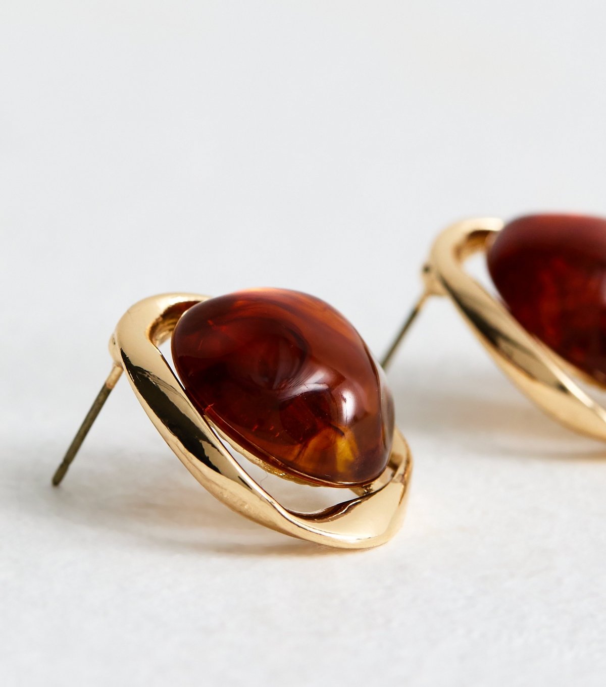 New Look Gold Tone Domed Tortoiseshell Stud Earrings New Look - 4