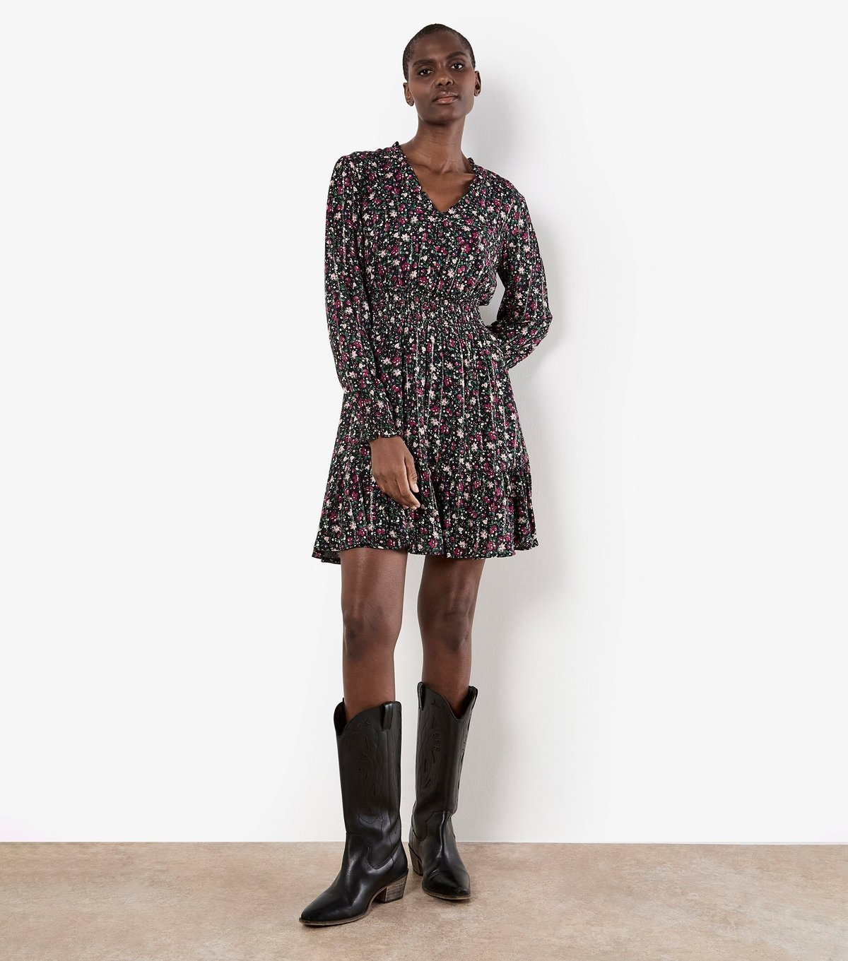 Apricot Women's Black Lurex Shirred Floral Dress Apricot New Look - 2