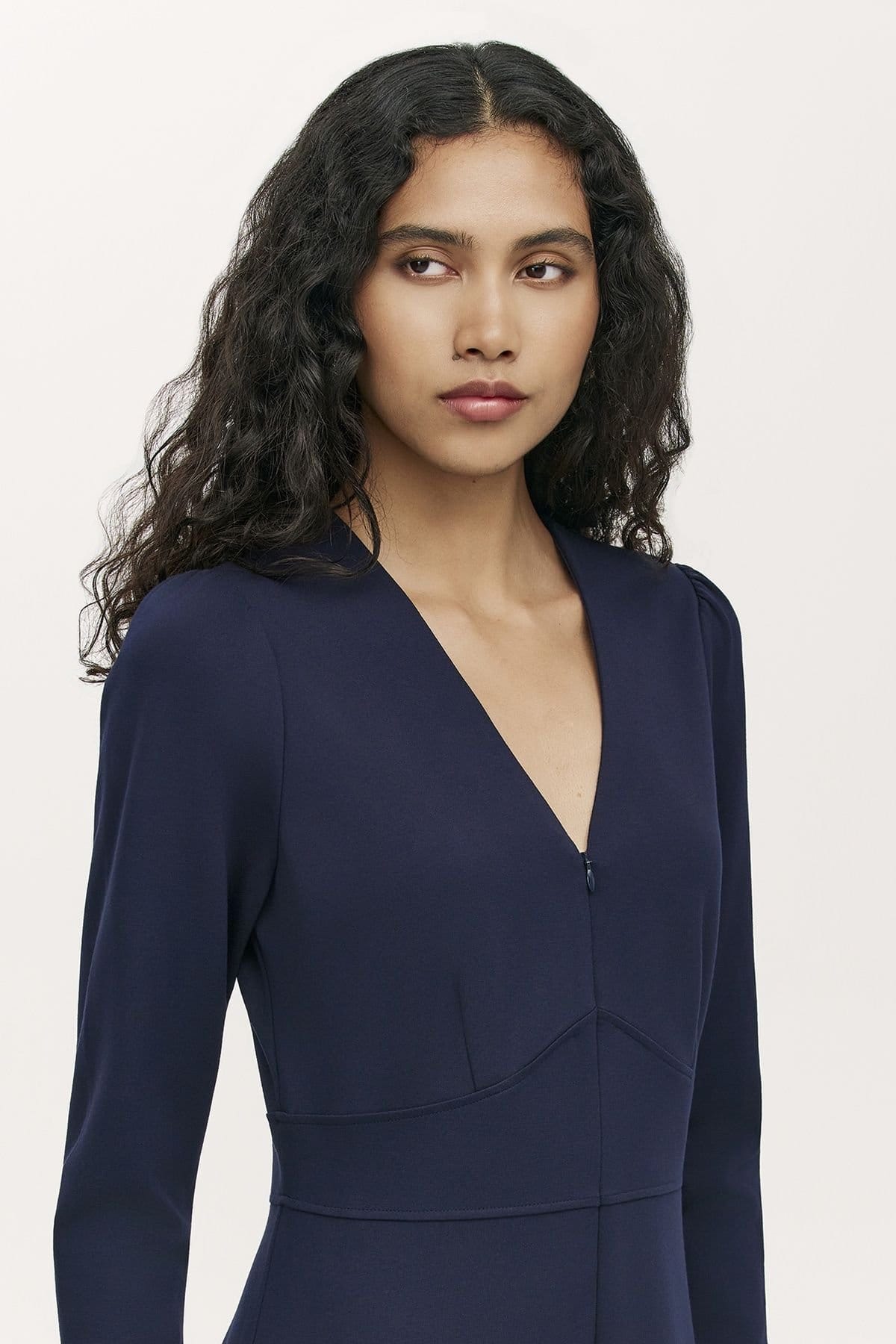 Finery London Finery London Women's Melly Ponte Jersey V Neck Jumpsuit in Dark Navy - 4