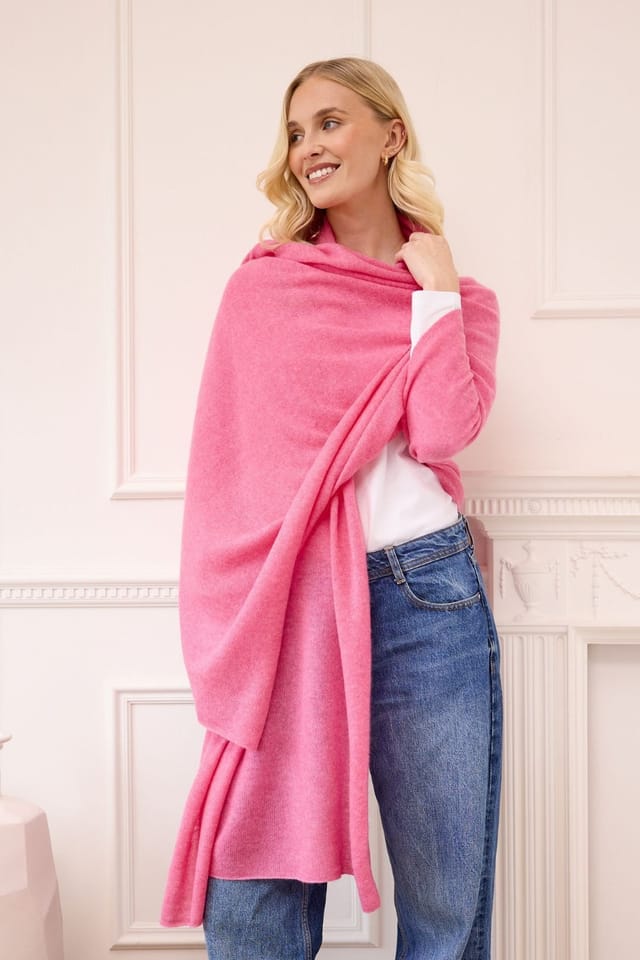Cove Cove Women's Lola Cashmere Travel Wrap in Pink - 3