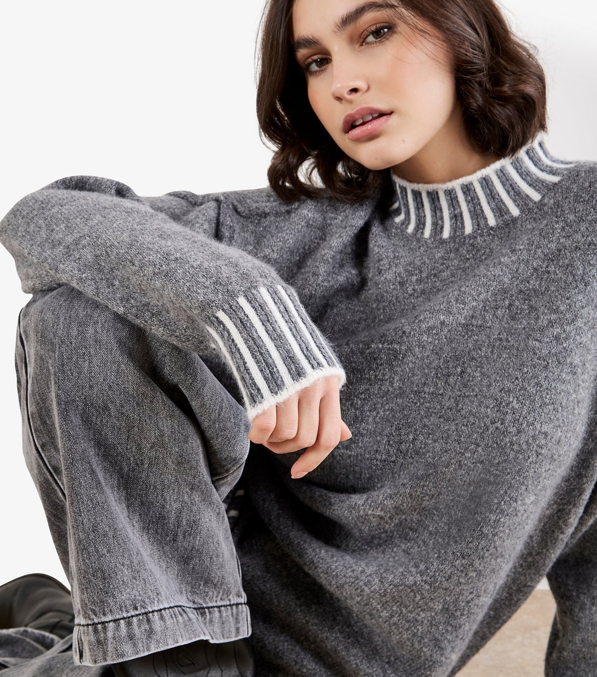 Apricot Women's Dark Grey Contrast Rib Jumper Apricot New Look - 4