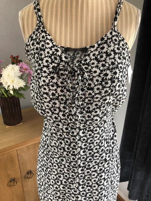Bershka BNWT Bershka black and white floral short suit