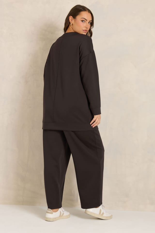 Evans Evans Women's Luxe Sweatshirt & Joggers Set in Chocolate - 3