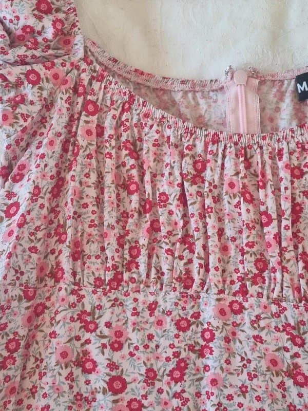 Motel Rocks Red and white floral mini dress nwot size m