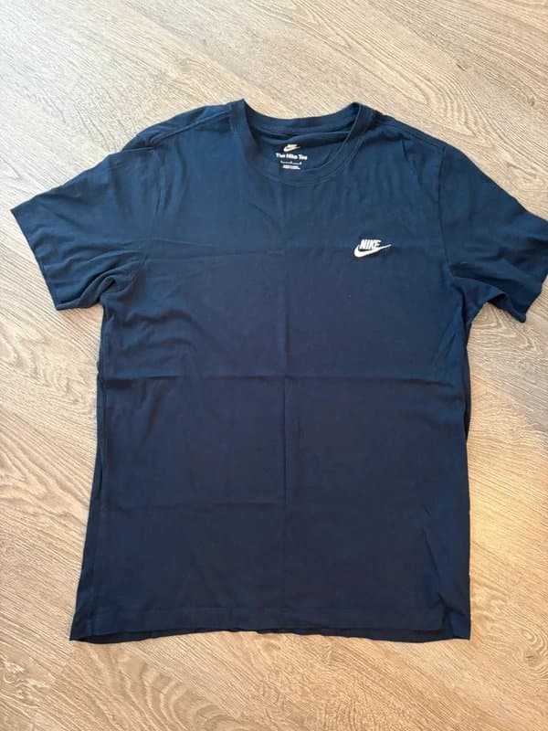 Nike Nike The Nike Tee Navy Blue T-Shirt Men’s Large Embroidered Logo Cotton Casual