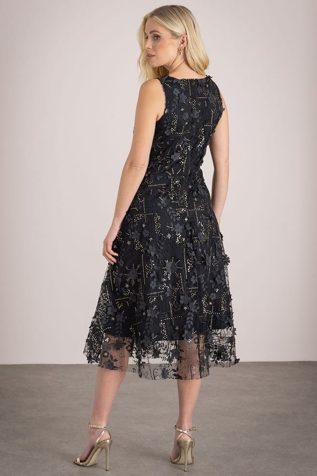 klass Klass. Women's Sleeveless Applique Shimmer Dress in Black - 3
